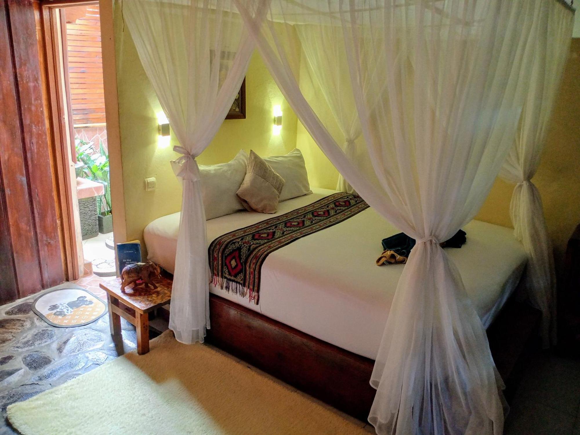Hotel Lafyu Bali Singaraja Zewnętrze zdjęcie