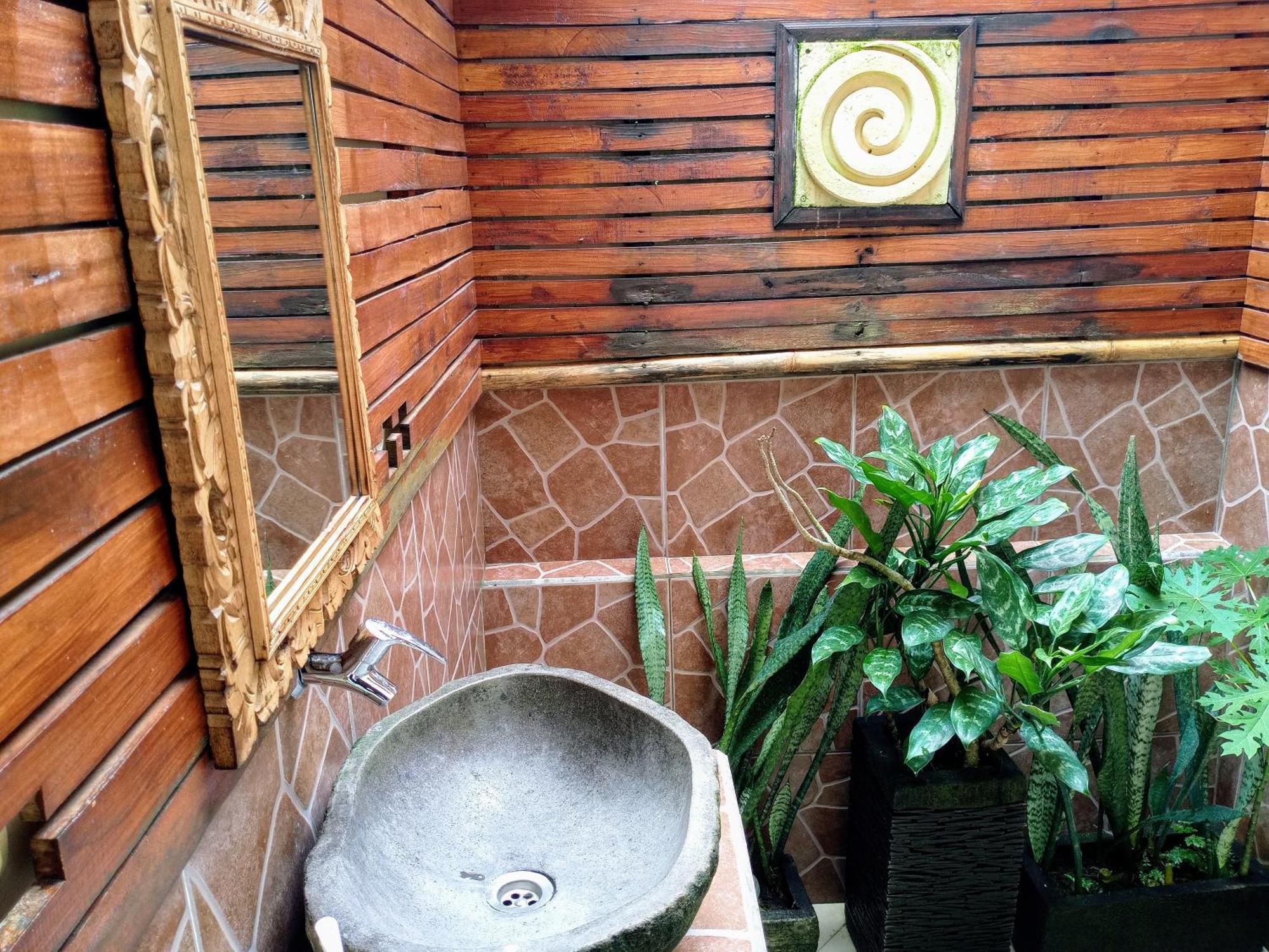 Hotel Lafyu Bali Singaraja Zewnętrze zdjęcie
